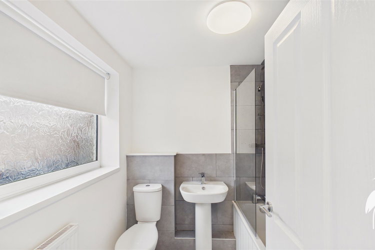 Bathroom - Picture 9 of 12