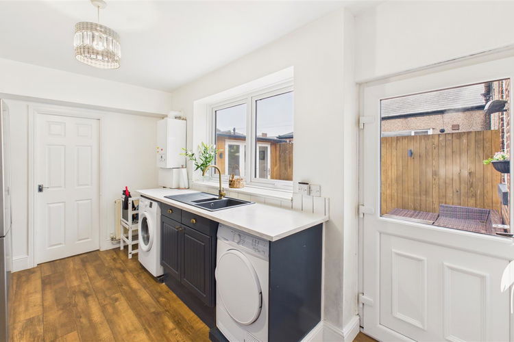 Kitchen - Picture 11 of 29