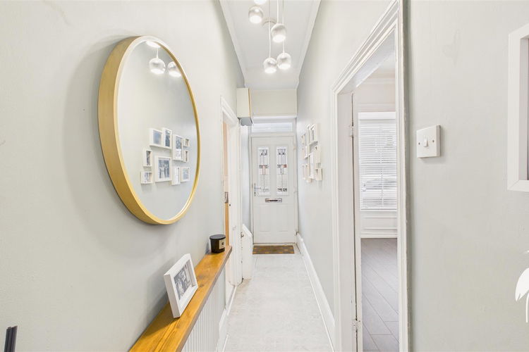 Entrance Hall - Picture 17 of 29