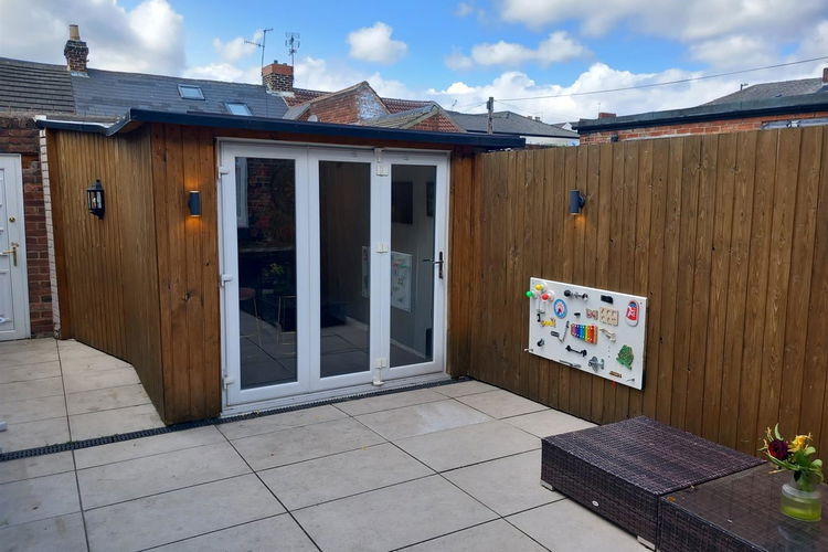 Outside - Picture 27 of 29