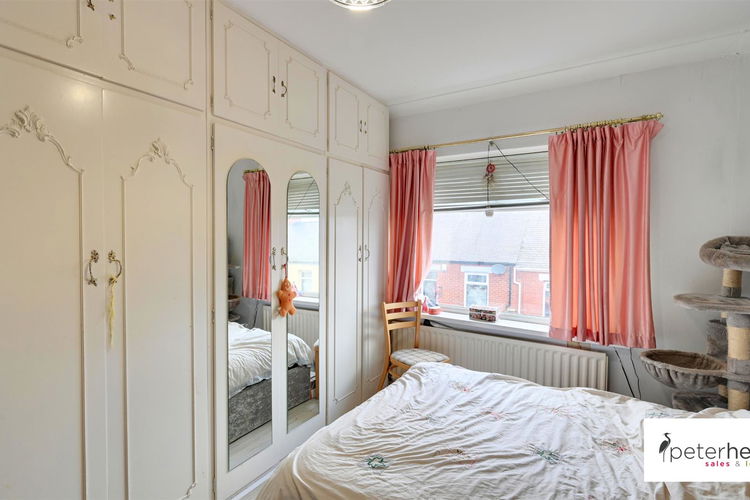 Bedroom 1 - Picture 13 of 20