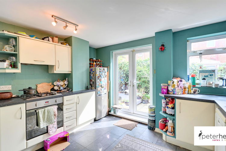 Kitchen - Picture 9 of 20