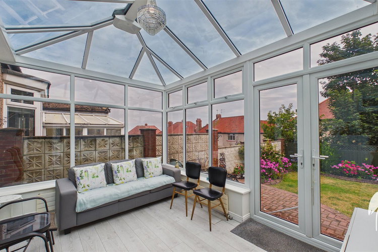 Conservatory - Picture 13 of 38