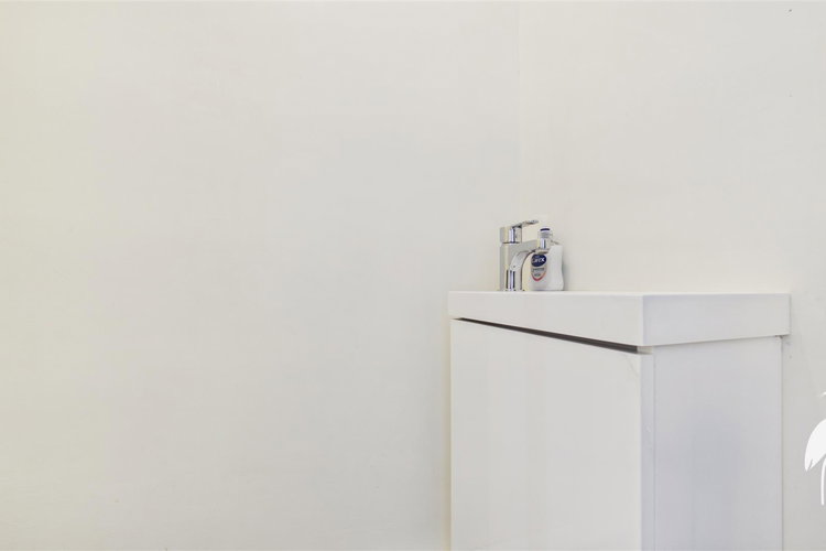 En-Suite Washroom - Picture 25 of 38