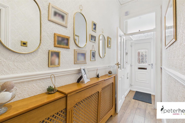 Entrance Hall - Picture 8 of 20