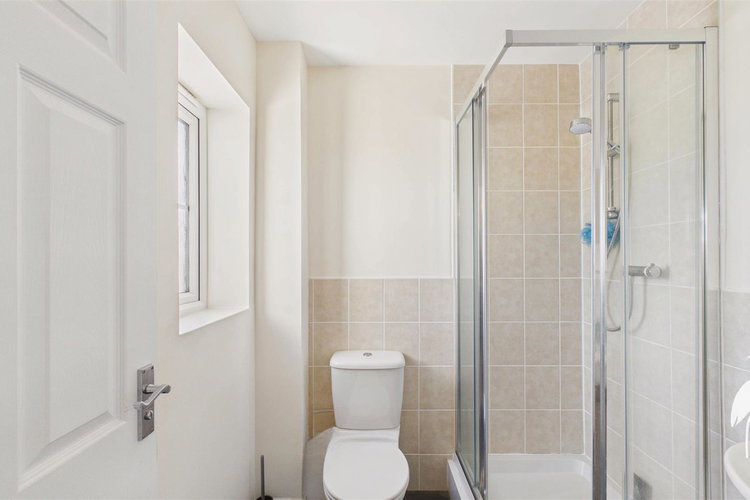 En-Suite Shower Room - Picture 16 of 28