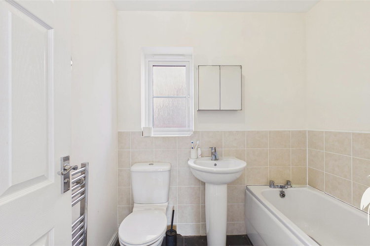 Bathroom - Picture 23 of 28