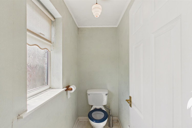 Separate WC - Picture 23 of 28