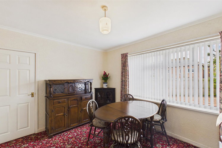 Dining Room - Picture 5 of 28