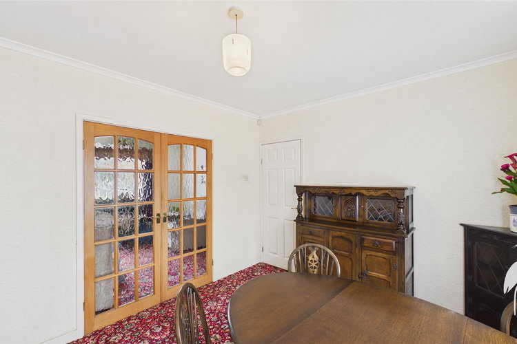 Dining Room - Picture 6 of 28