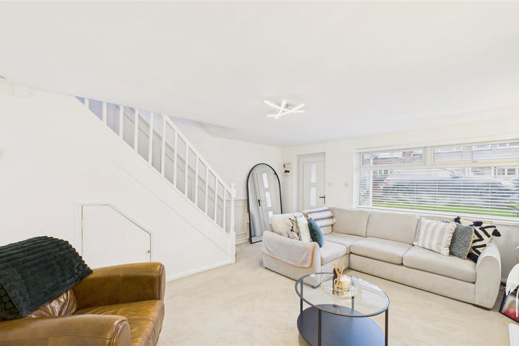 Lounge - Picture 4 of 22