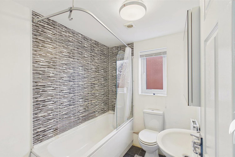 Bathroom - Picture 20 of 24