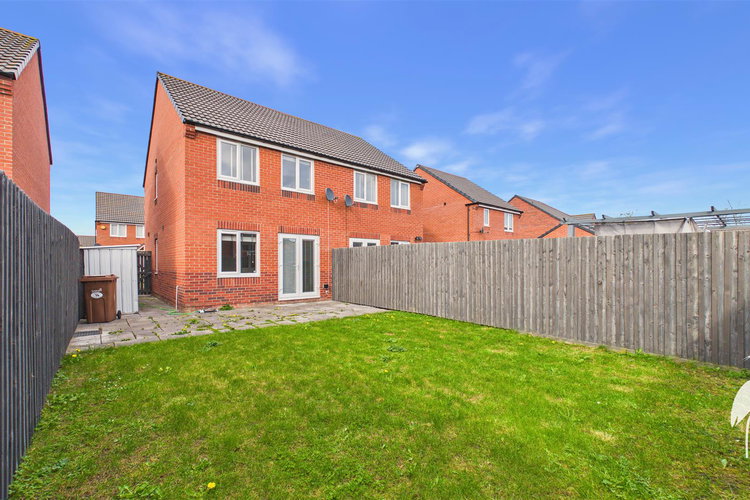 Outside - Picture 23 of 24