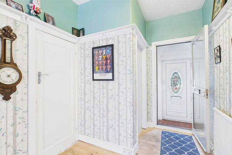 Hallway - Picture 8 of 24