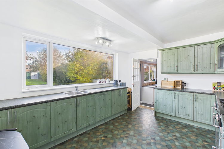 Breakfasting Kitchen - Picture 10 of 24