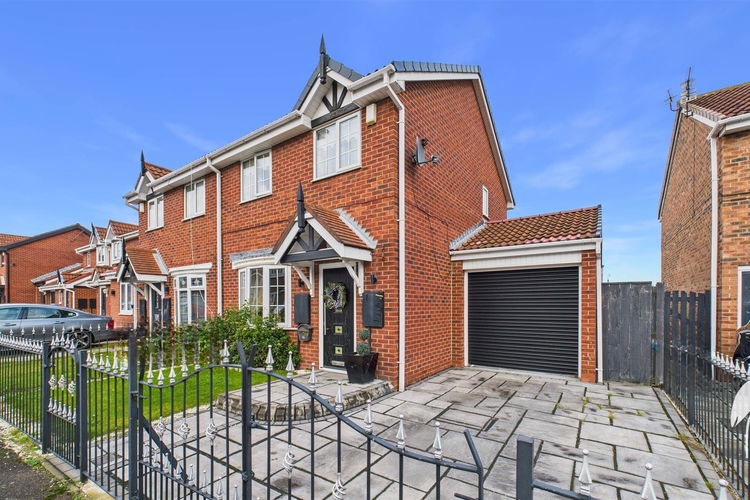 Exterior - Picture 1 of 21