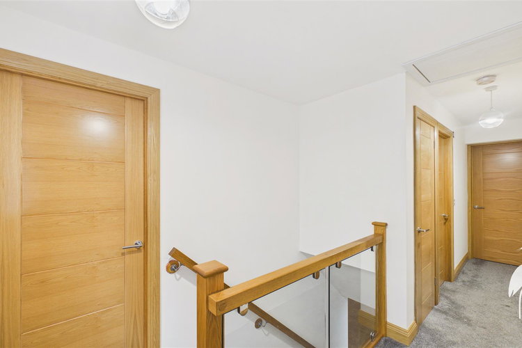 First Floor landing - Picture 31 of 37