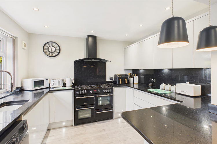 Breakfasting Kitchen - Picture 6 of 23