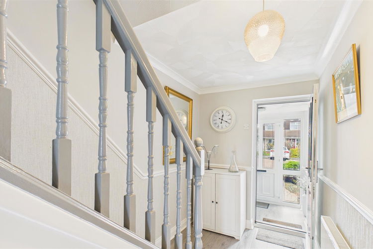 Hallway - Picture 8 of 23