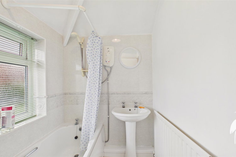 Bathroom - Picture 20 of 25
