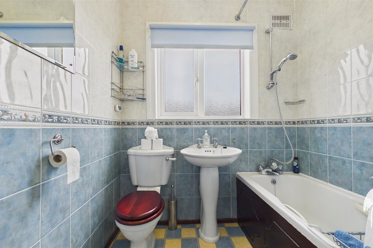 Bathroom - Picture 28 of 38
