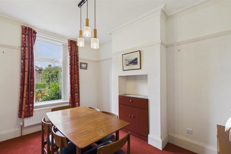 Sitting Room - Picture 4 of 38