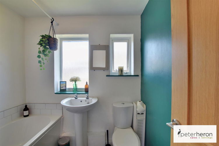 Bathroom - Picture 15 of 19