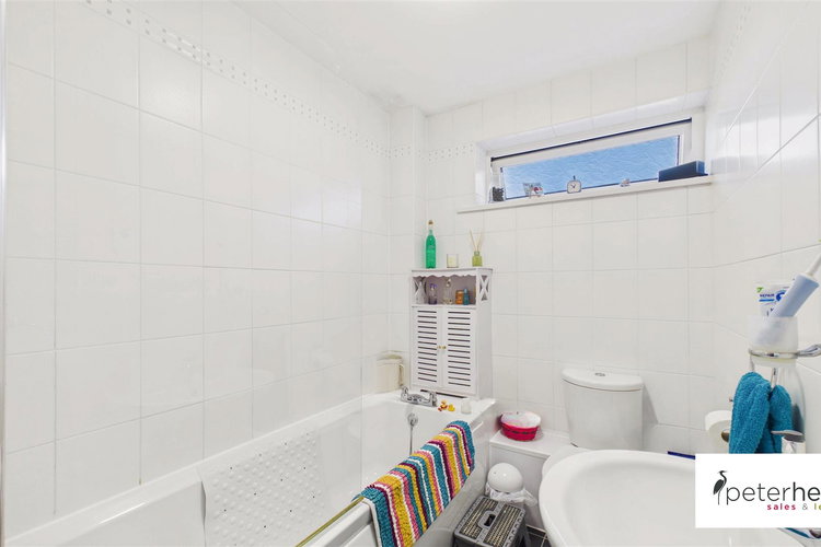Bathroom - Picture 16 of 19