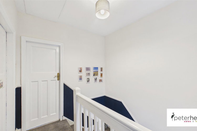 First Floor Landing - Picture 19 of 24