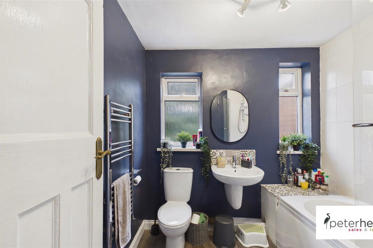 Bathroom - Picture 20 of 24