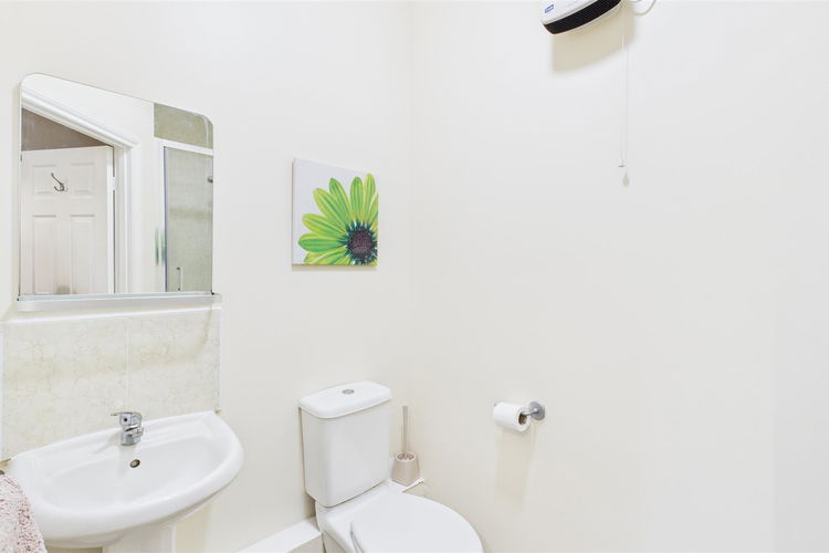 En Suite Showerrom - Picture 11 of 18