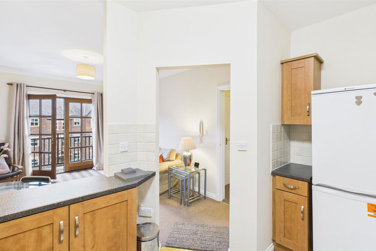 Kitchen - Picture 7 of 18