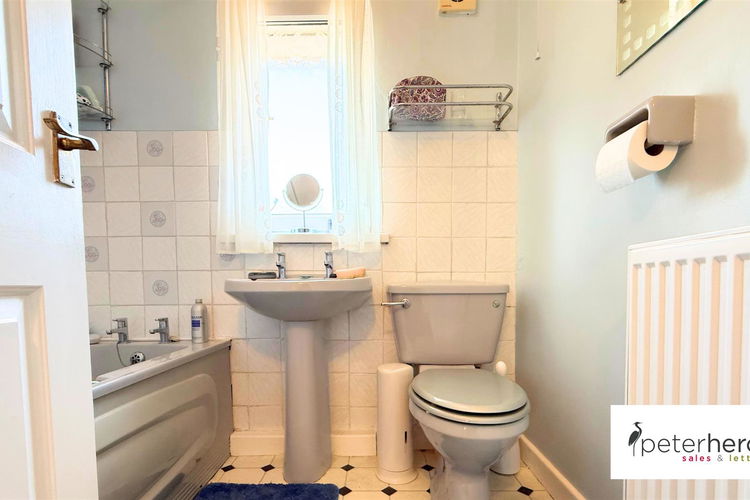 Bathroom - Picture 14 of 17