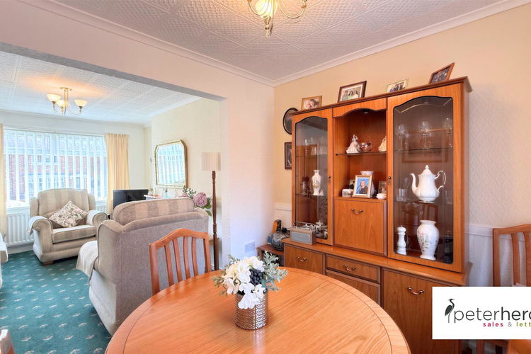 Dining Room - Picture 4 of 17