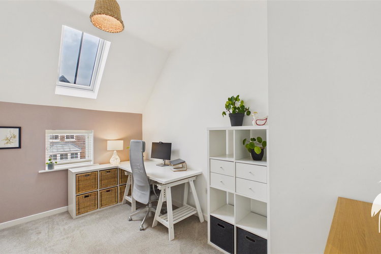 Bedroom 2 - Picture 14 of 21