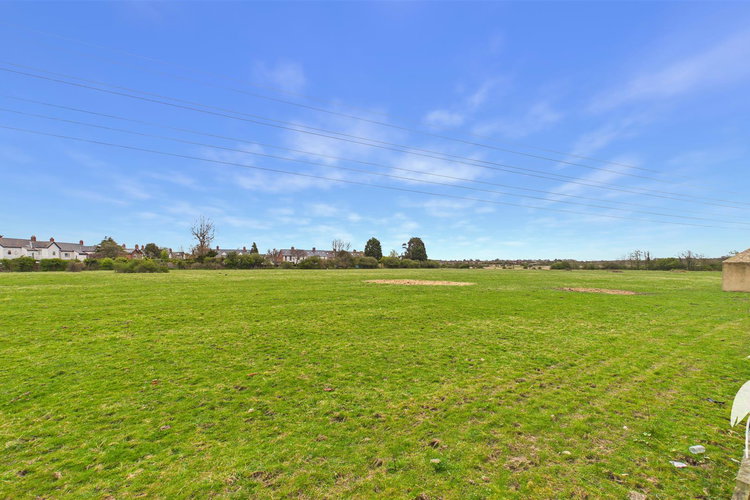 Outside - Picture 18 of 21