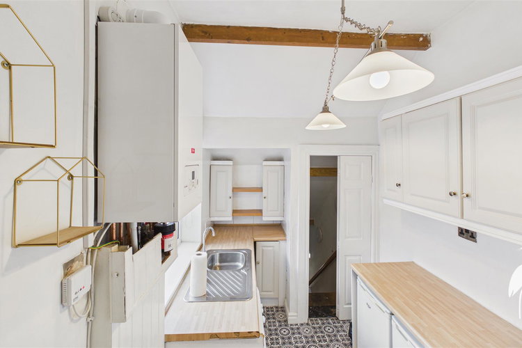 Kitchen - Picture 4 of 15