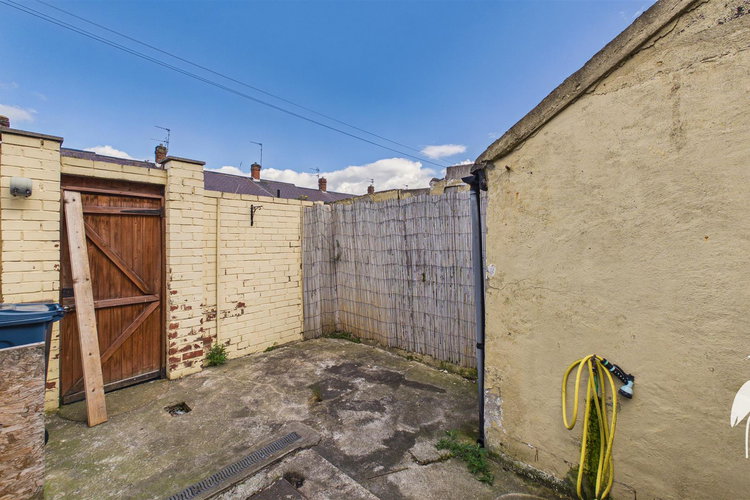 Outside - Picture 15 of 15