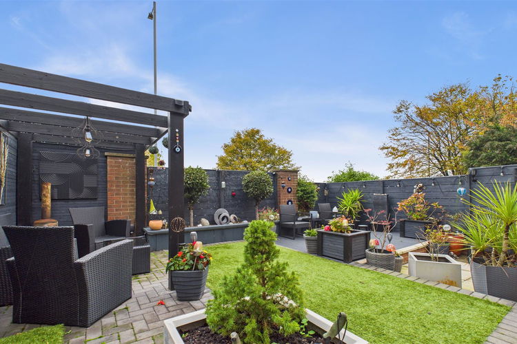 Outside - Picture 22 of 22