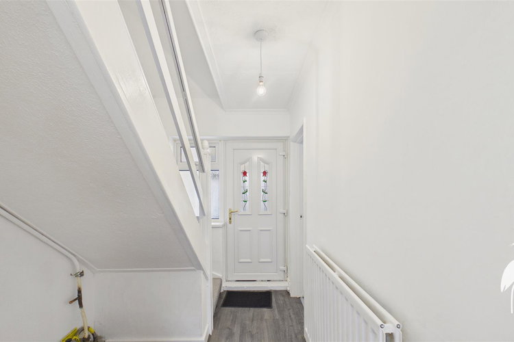 Hallway - Picture 9 of 18