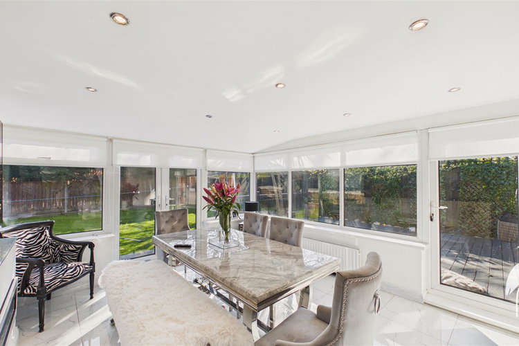 Family Area - Picture 15 of 41