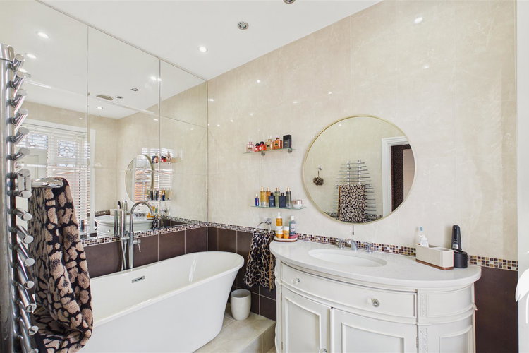 En-Suite - Picture 26 of 41