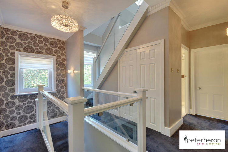 Top Floor Landing - Picture 34 of 41