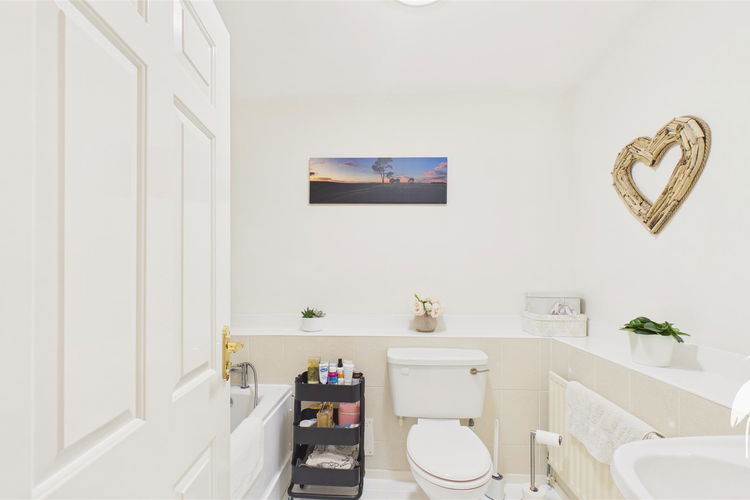 Bathroom - Picture 14 of 21