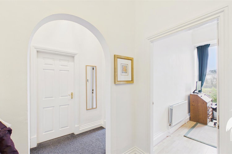 Entrance Hall - Picture 16 of 21