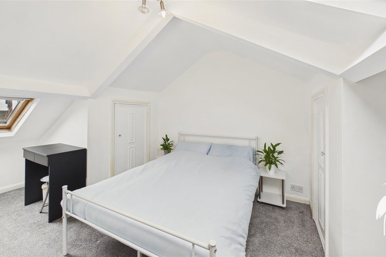 Bedroom 2 - Picture 10 of 13