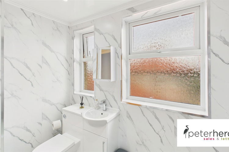 Wet Room - Picture 20 of 24