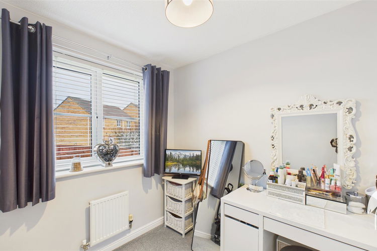 Bedroom 2 - Picture 12 of 18