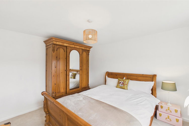 Bedroom 1 - Picture 20 of 29