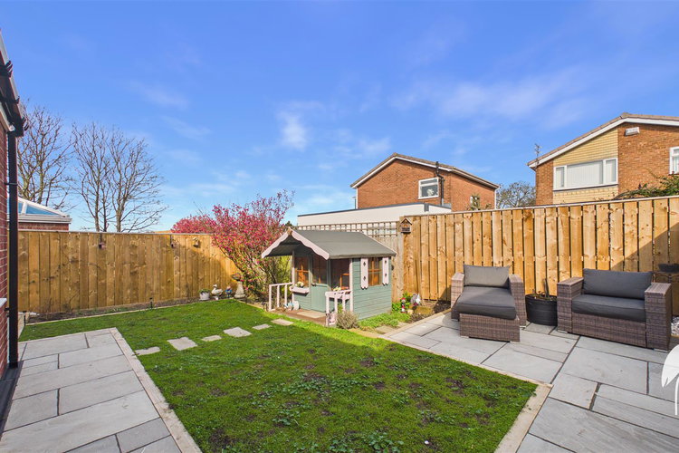 Outside - Picture 27 of 29